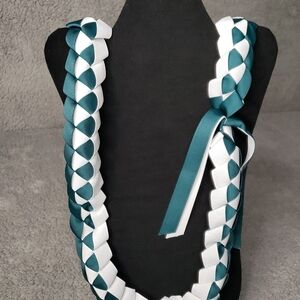 Ribbon Lei Teal and White 21-inches